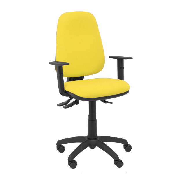 cadeira amarela Bali Tarancon com braços ajustáveis