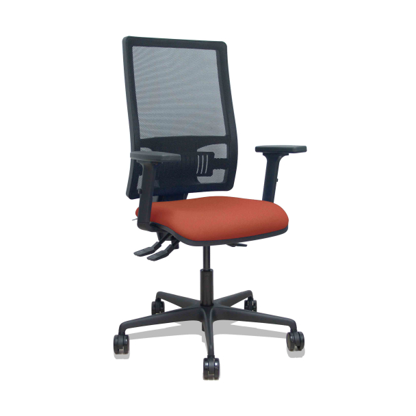 Silla Bormate asincro malla negra asiento bali marrón brazos 2D ruedas 65mm